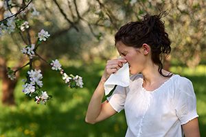 18 allergy-busting supplements you should take, and 10 things you need to avoid to survive this allergy season